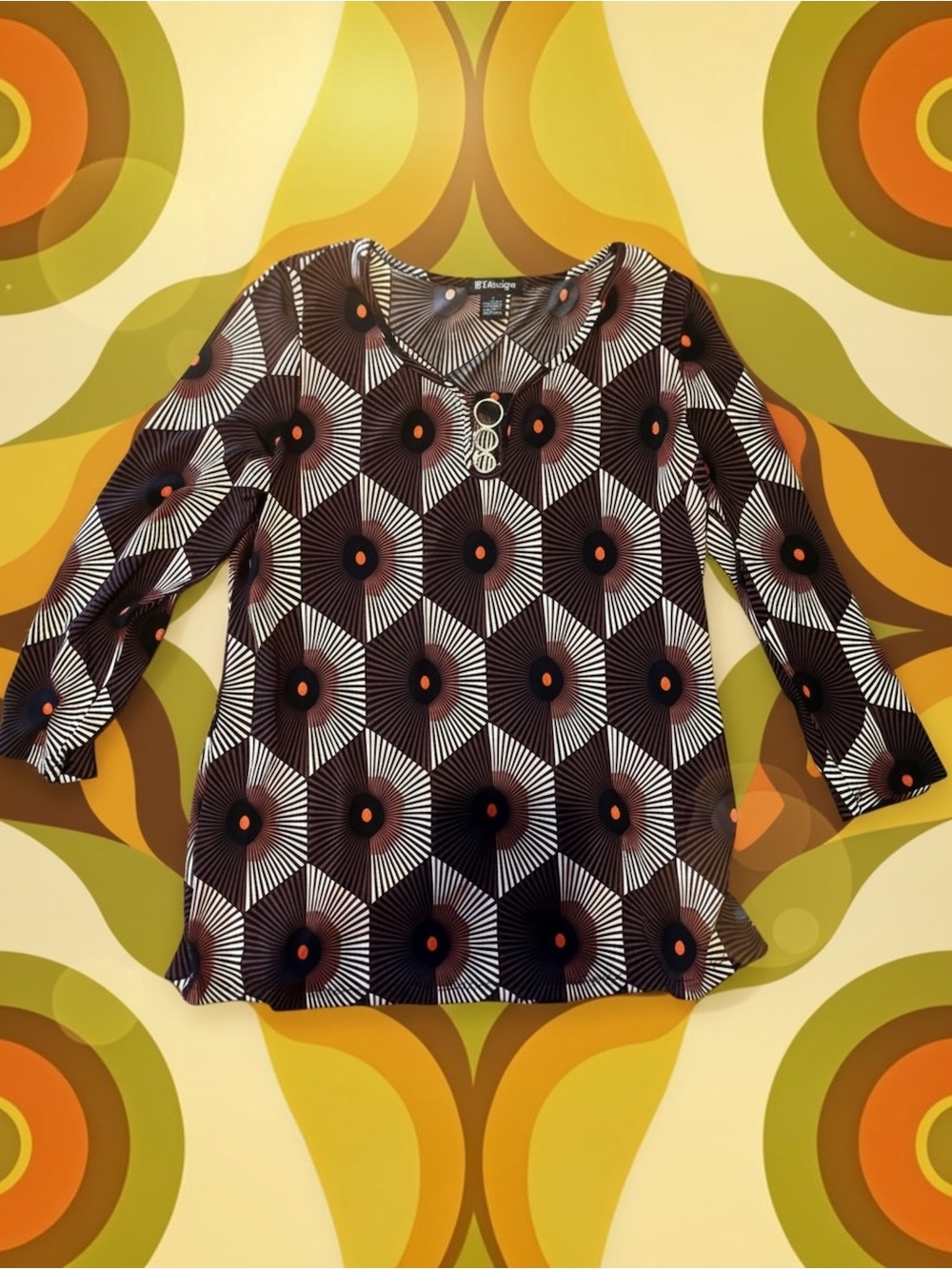 Vintage By Design Geometric V-Neck Long Sleeve Top with Ring Detail 1970s S
